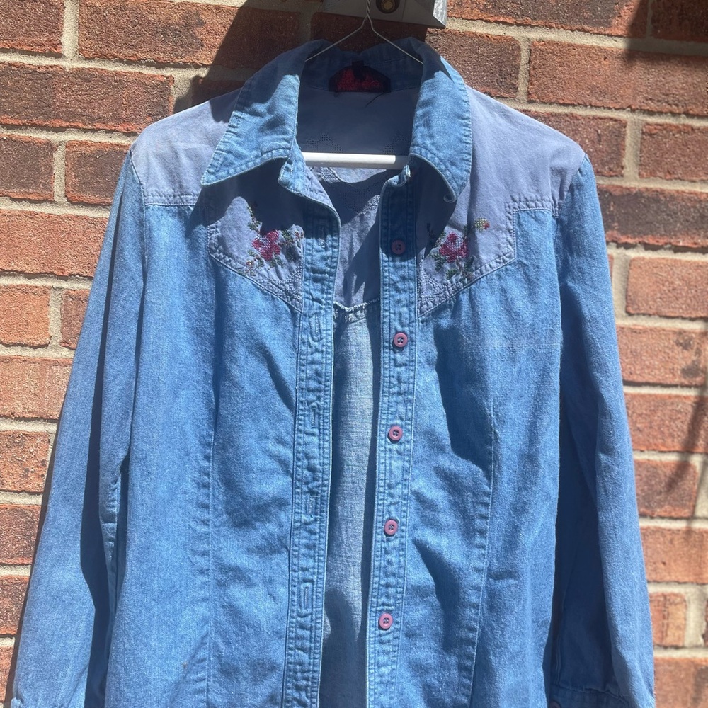 Vintage Women's Blue Denim Button Up Shirt with Floral Embroidery